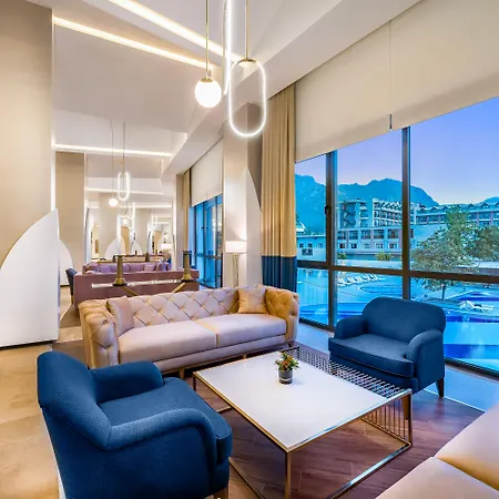 リゾート Alkoclar Exclusive 5*