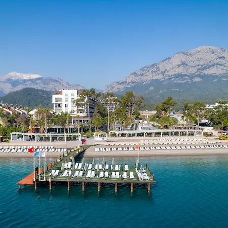 אתר נופש Alkoclar Exclusive קמר